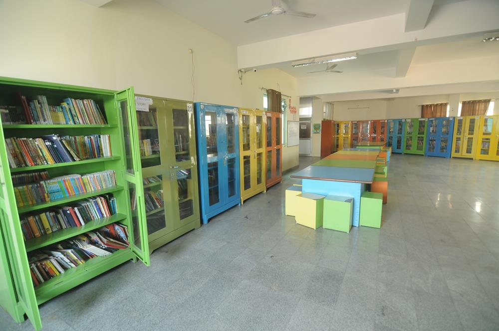 Schools in kailash colony image